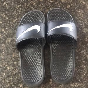 Nike slides
